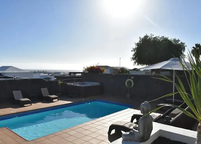 Villa Sea Breeze Ocean View