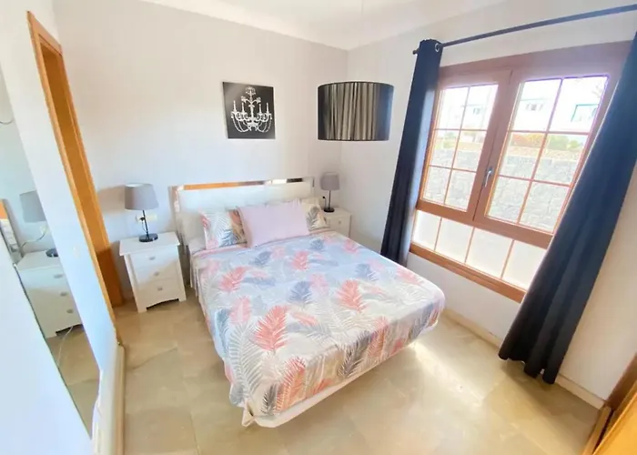 Villa Sea Breeze Ocean View