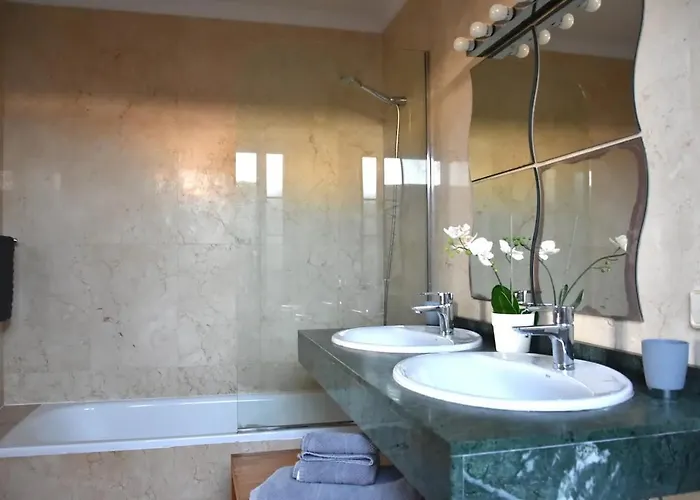 Sea Breeze Ocean View 别墅 *