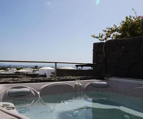 Villa Sea Breeze Ocean View *