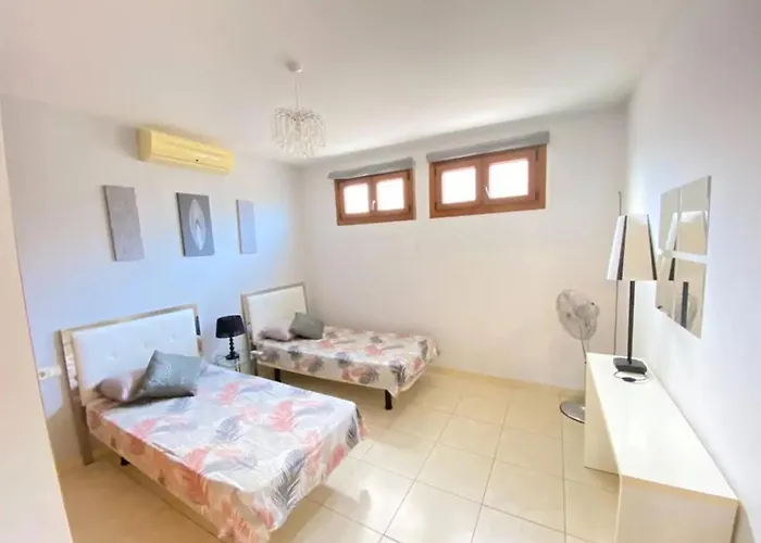 Sea Breeze Ocean View * بلايا بلانكا