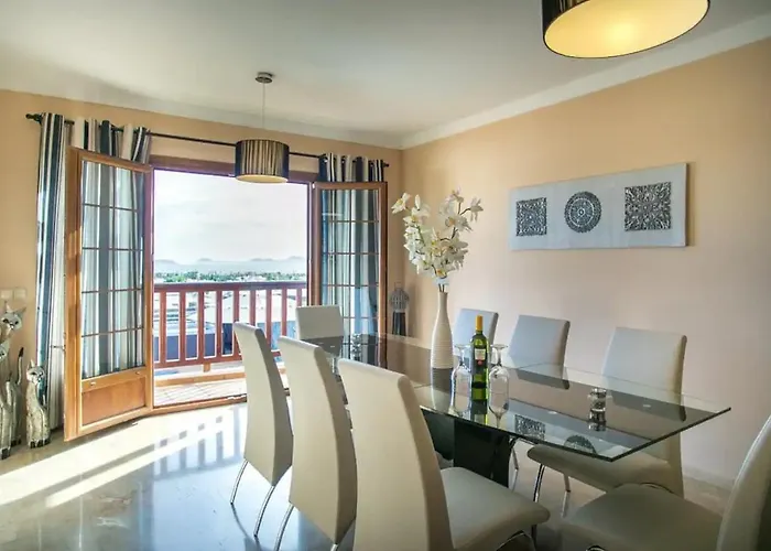 فيلة Sea Breeze Ocean View بلايا بلانكا