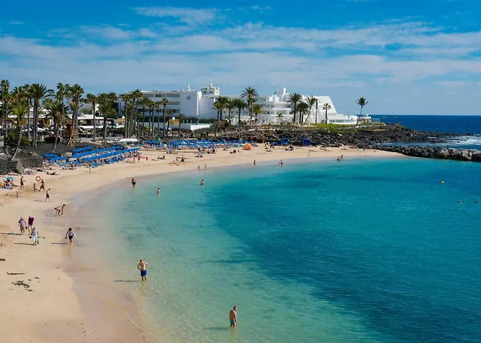 Sea Breeze Ocean View فيلة *